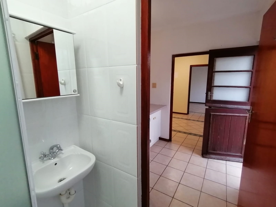 4 Bedroom Property for Sale in Rylands Western Cape